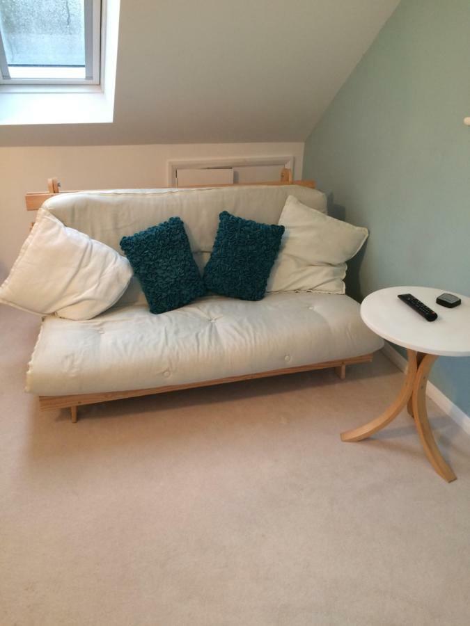 Number Forty One Bed & Breakfast Hillingdon Dış mekan fotoğraf